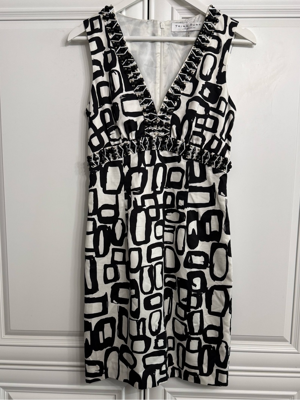 Trina Turk Black White Geometric Print V-Neck Sleeveless Dress Cotton/Silk Beads